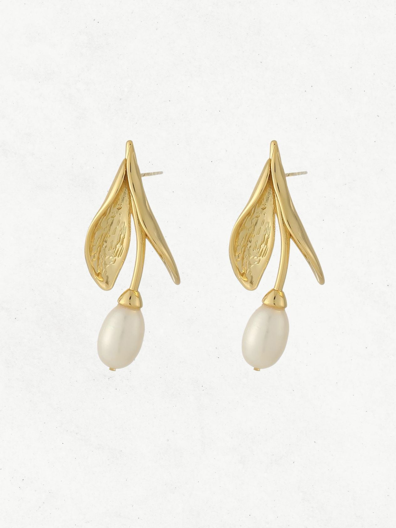 The Tulip Bloom Pearl Earrings